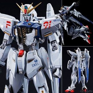 F91って顔の造形はかっこよくない部類なんだよな…でも同じ縦長系のZはかっこよく見える、やっぱΛが重要なんやな