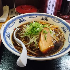 ガンオン3連敗。モチベ回復するまでしばしのラーメンタイム。