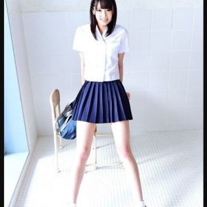 伊関あゆみ