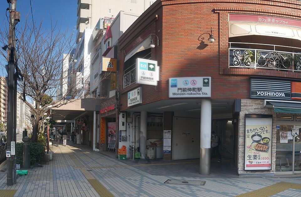 千歳ひとみ