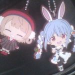 しぐれうい&兎田ぺこら。