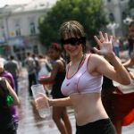 むしろウエルカム（年齢制限あり）外国人はそこいら編アバウトでよくノーブラで乳首浮かせてる人TVで見るな。